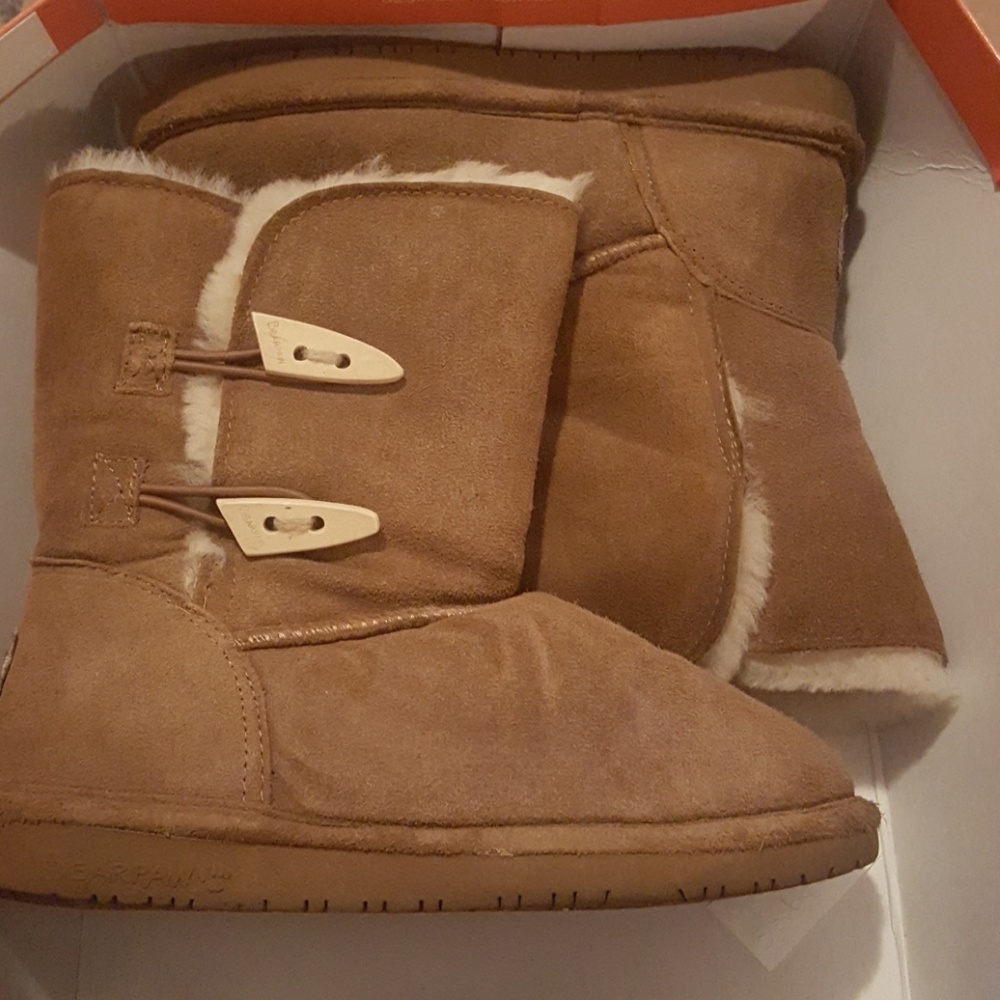 Bearpaw cozy boots